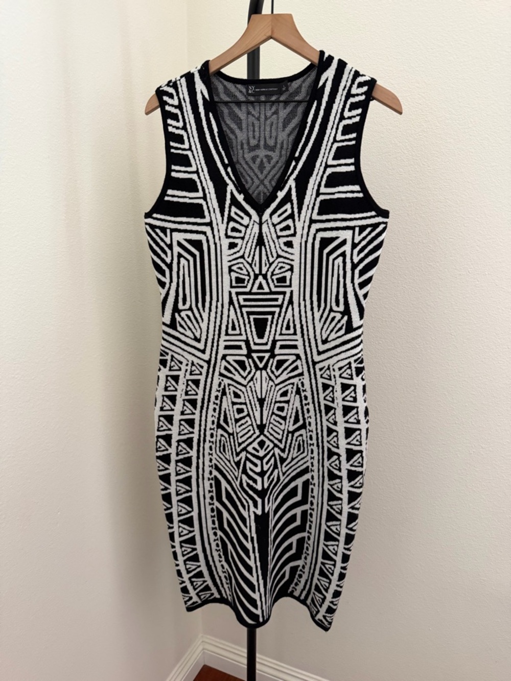 New York & Company Black and White Geometric Sheath Dress - Picture 4 of 6